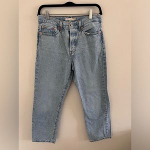 Levi Wedgie Straight